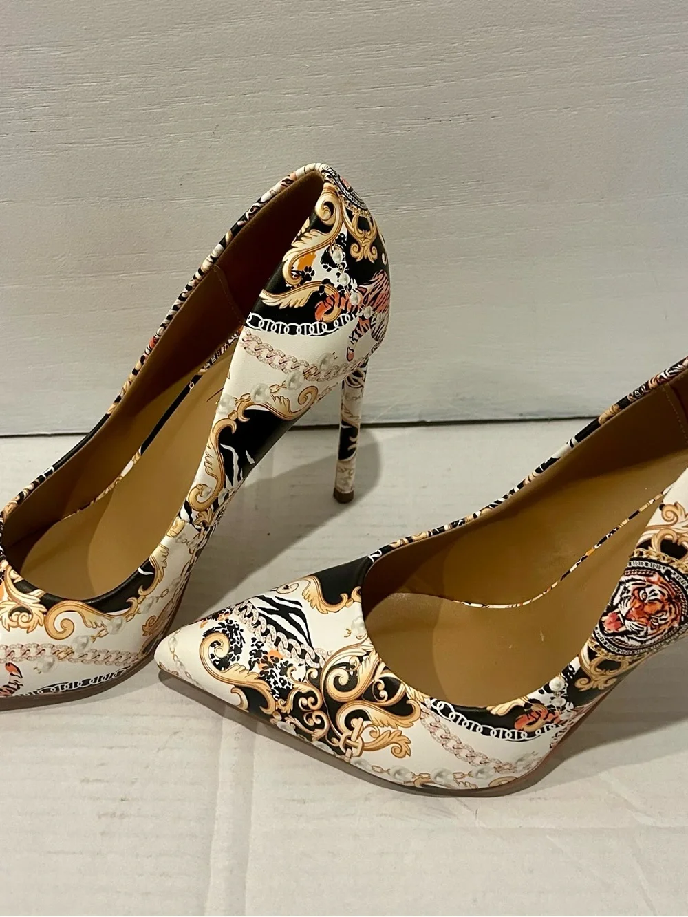 Anne Michelle Black & Gold Baroque Print Pointed-Toe Stiletto Heels - Picture 3 of 5